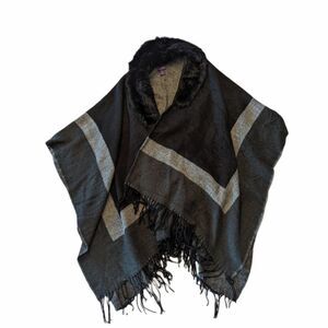 Madden Girl Fringe Poncho w/ Faux Fur Neck